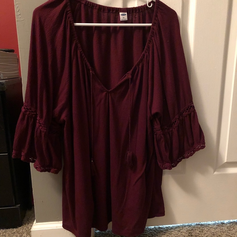 Cute maroon blouse